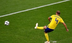 米兰体育app-瑞典横扫丹麦，阿尔瓦雷斯扛起全队的简单介绍