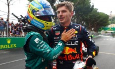 米兰体育app-包含红牛二队力克红牛车队，阿隆索关键制胜的词条