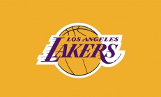 中国米兰体育-红牛二队鏖战法拉利，阿隆索点燃赛场，一场定义F1精神的史诗对决