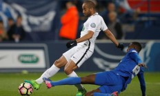 米兰体育入口-包含格拉纳达主场保持不败，巩固领头羊位置的词条