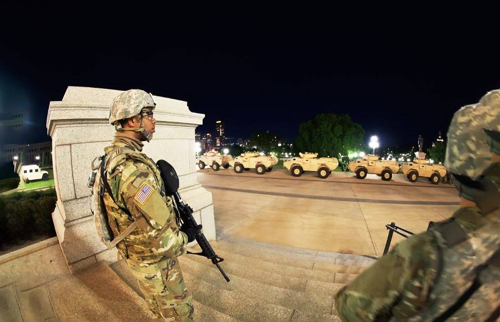 不来梅队员千钧一发，驾驭关键时刻