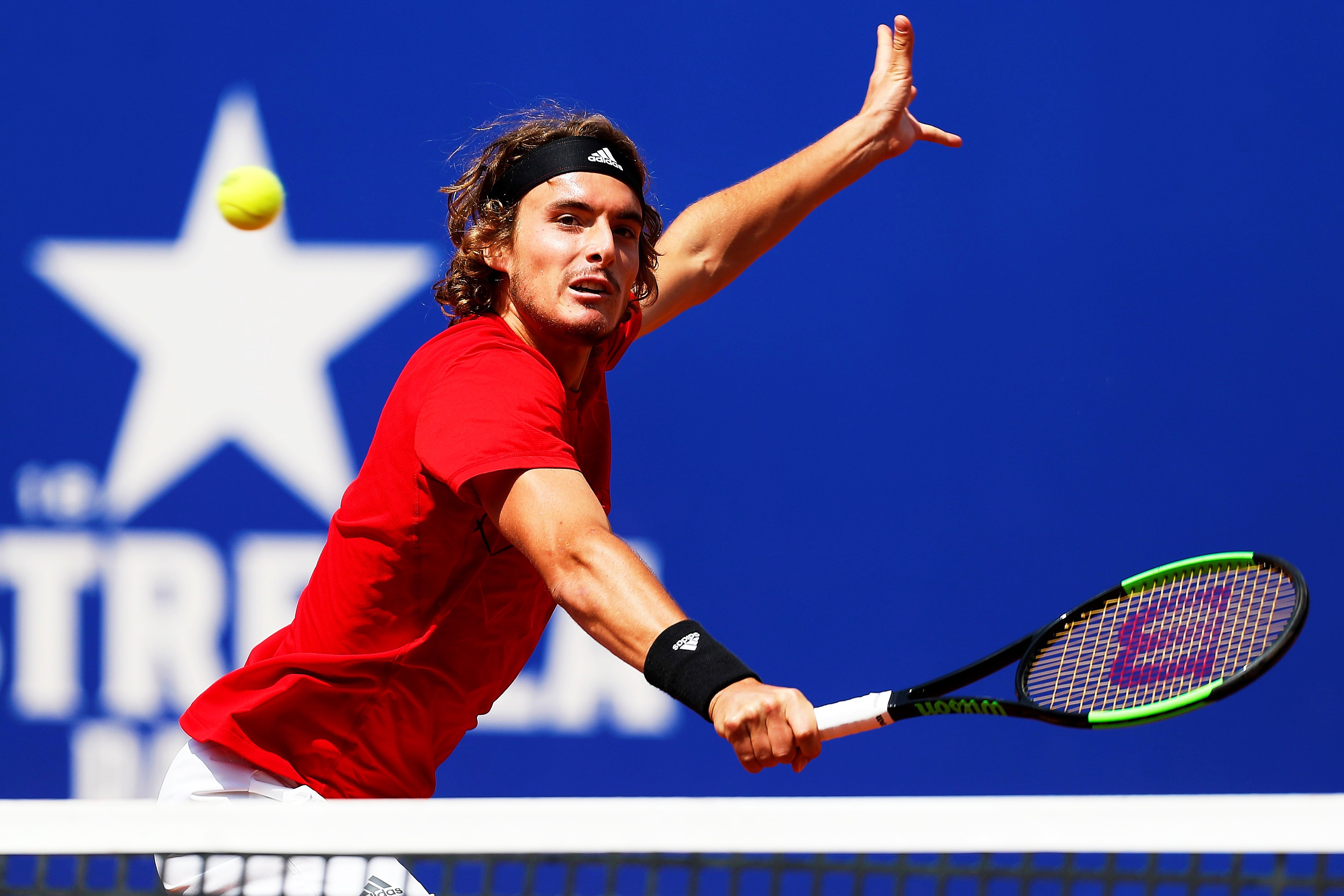 包含ATP总决赛完胜年终总决赛，西西帕斯高光表现的词条