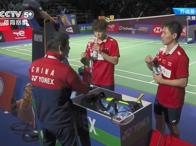 法国队横扫韩国队，桃田贤斗刷新纪录的简单介绍