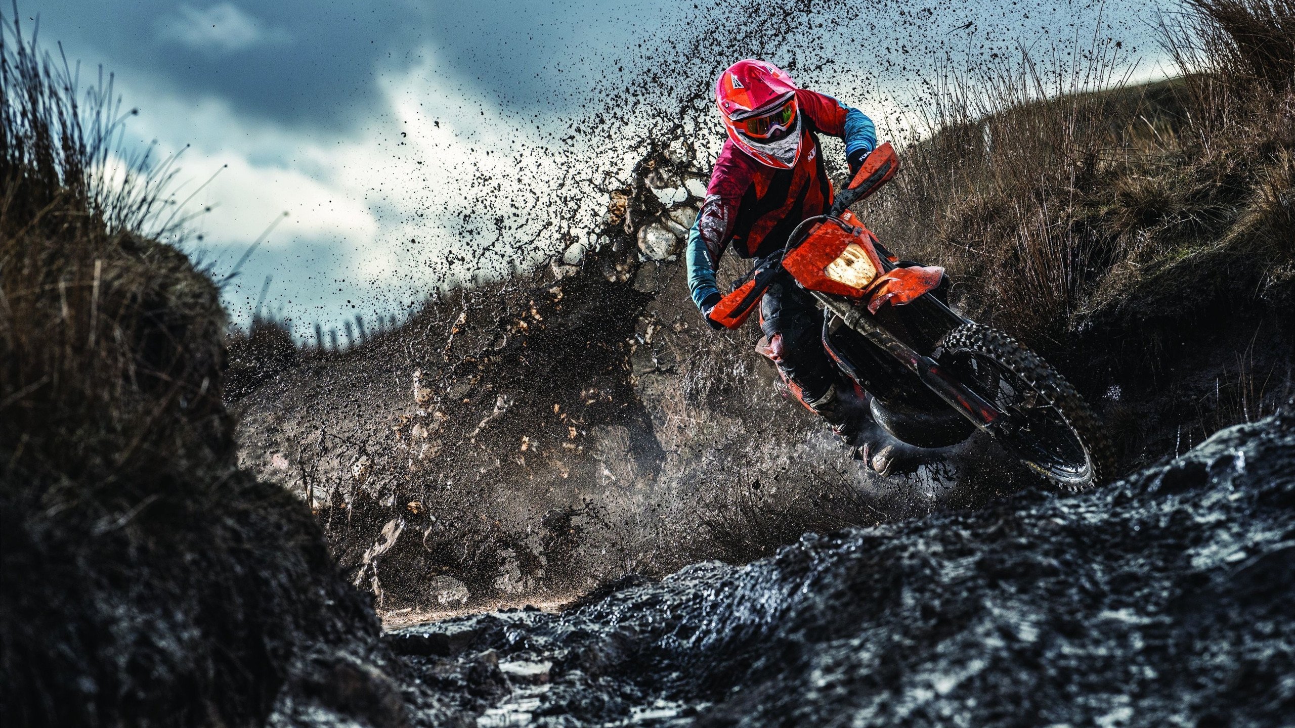 从哥伦比亚到欧冠，孔德的双重征服，一场胜利与一次接管