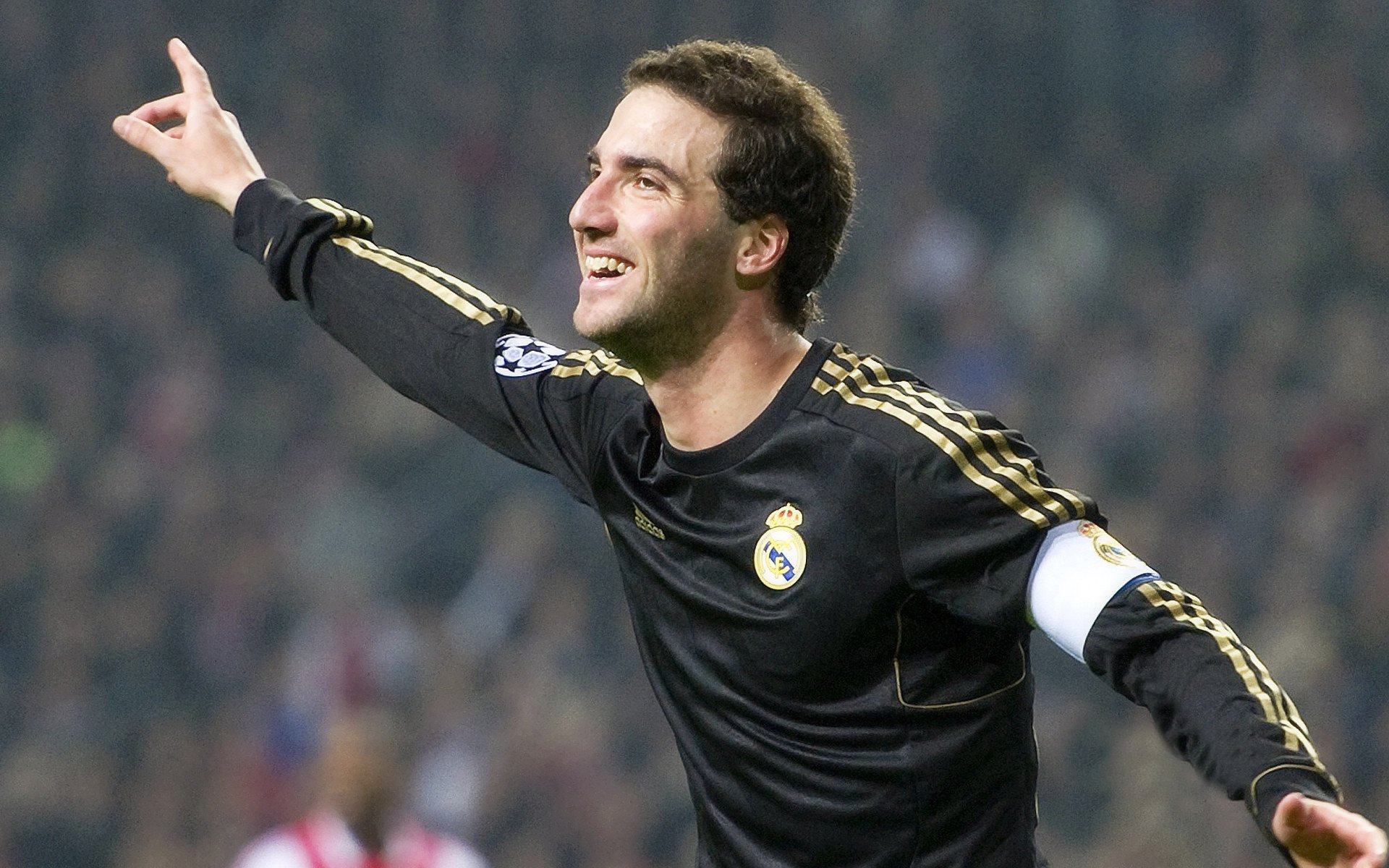 当狼群遭遇孤星,利拉德在明尼苏达的统治之夜