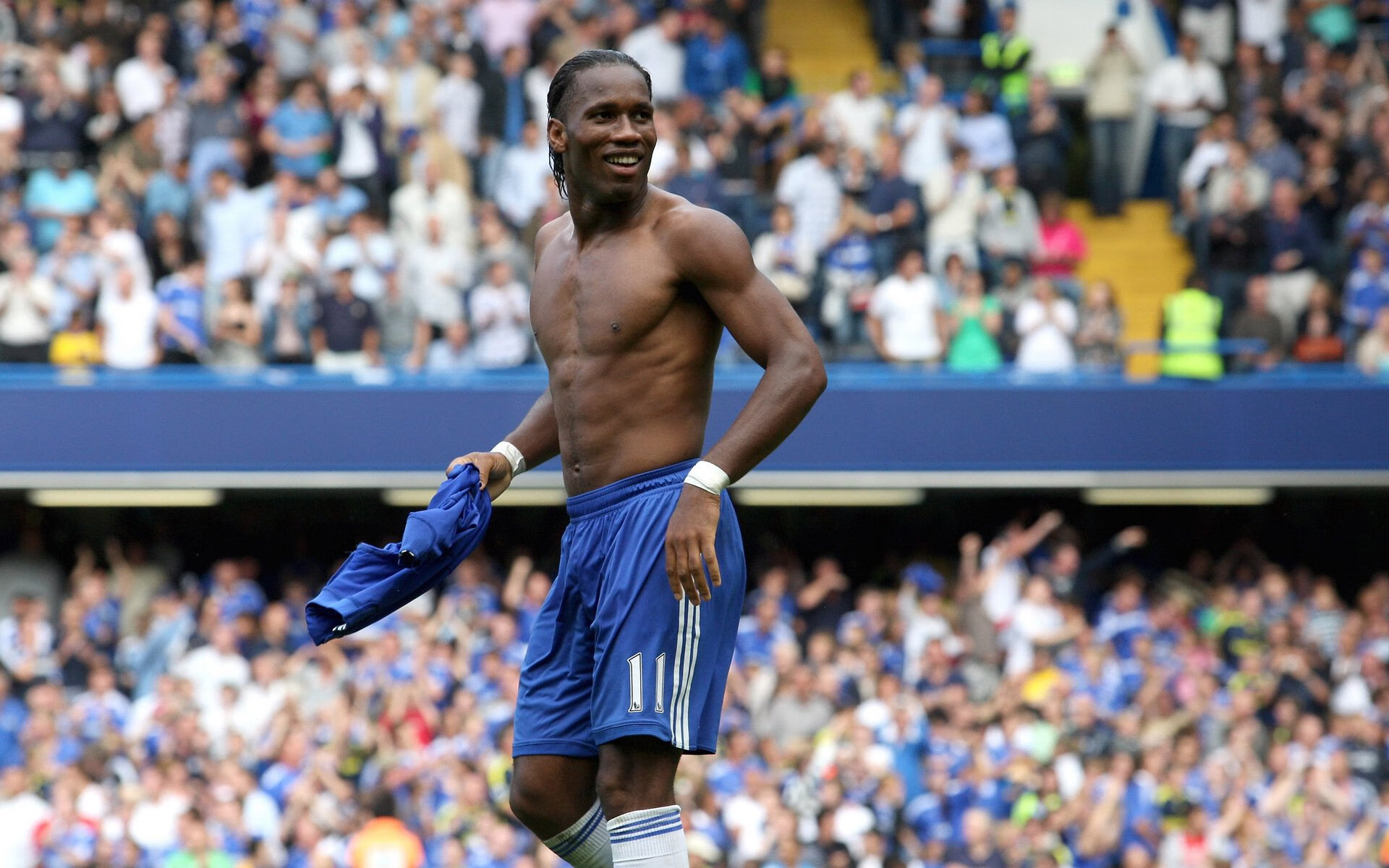 那不勒斯鏖战卡塔尔,维尼修斯如何成为跨洲际对决的关键先生