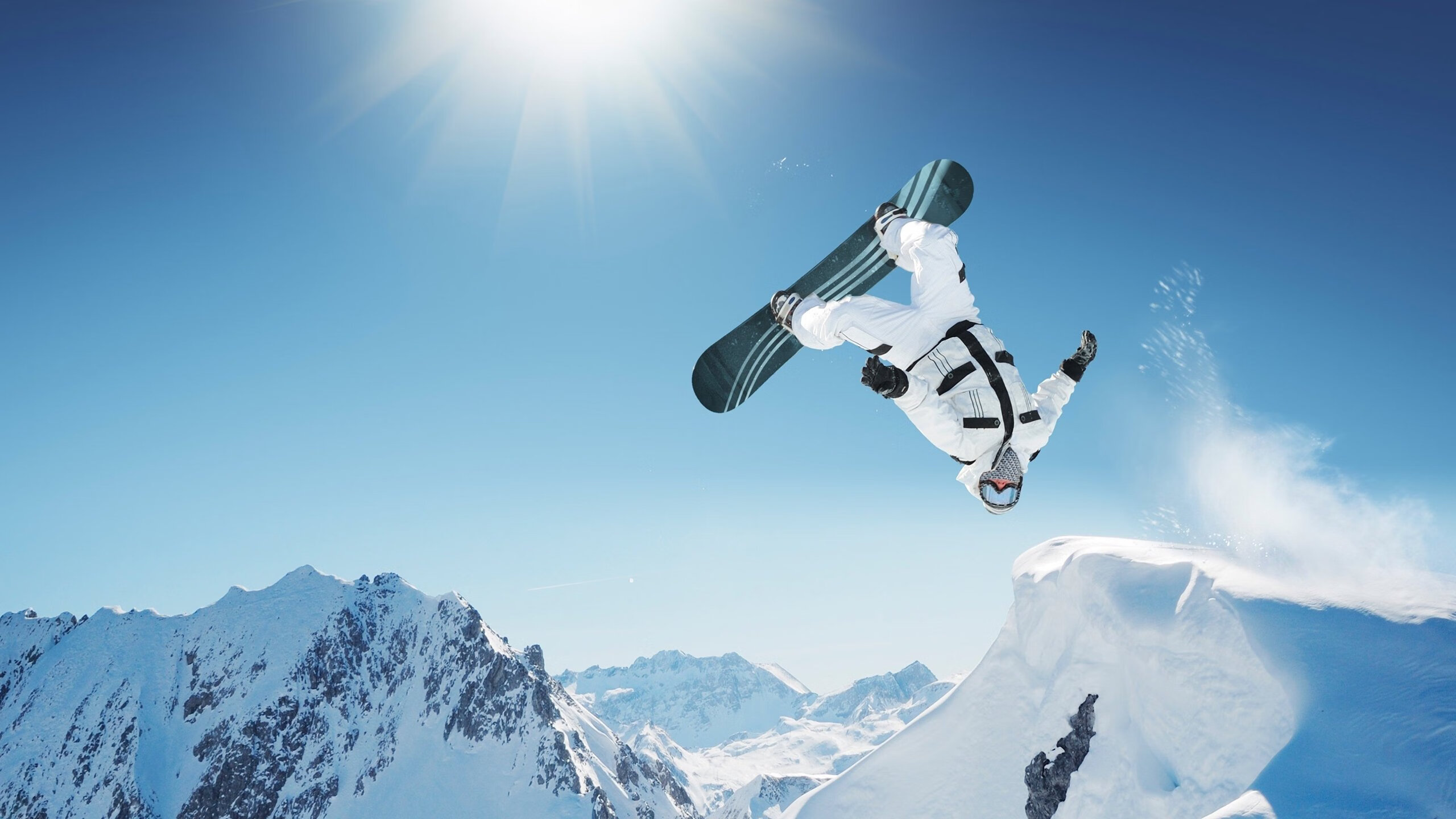 当绿茵场遇见乒乓台，葡萄牙力克日本，樊振东点燃赛场